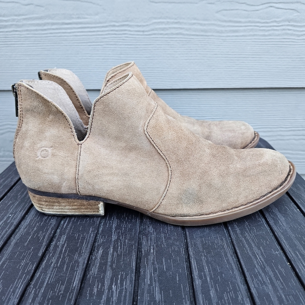 BORN Kerri Tan Suede Leather Distressed Ankle Booties Boots Size 9.5   BR0012092